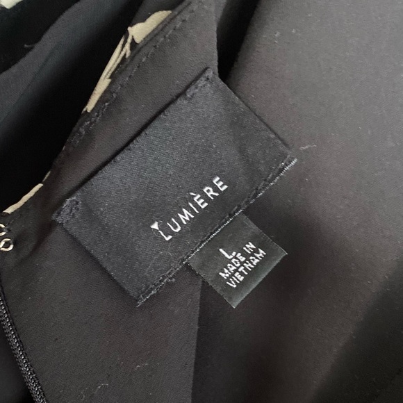 Lumiere Black Floral Romper - Picture 2 of 5